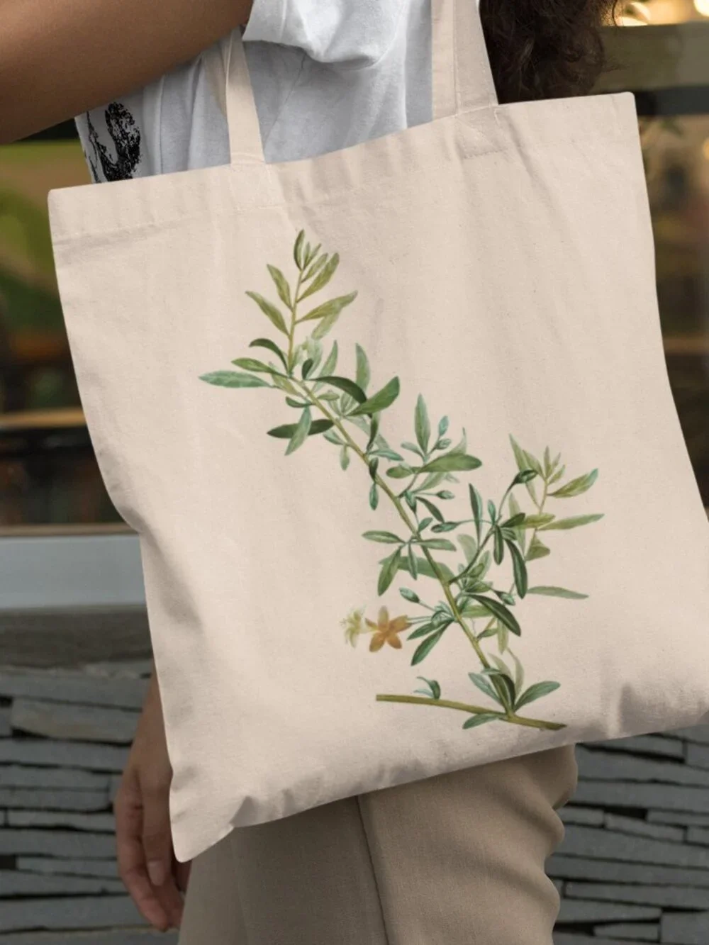 Goji Berry Vintage Floral Print Graphic Canvas Tote Bag
